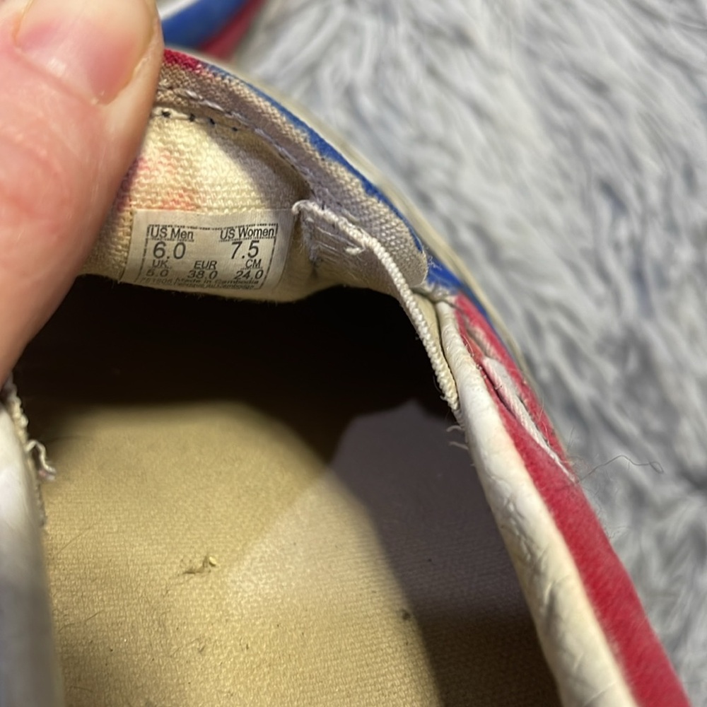 Vans. Customized - Picture 2 of 2